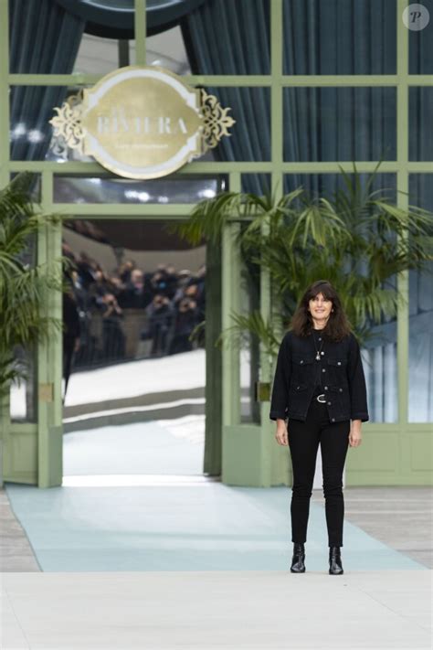 styliste de chanel|Virginie Viard — Wikipédia.